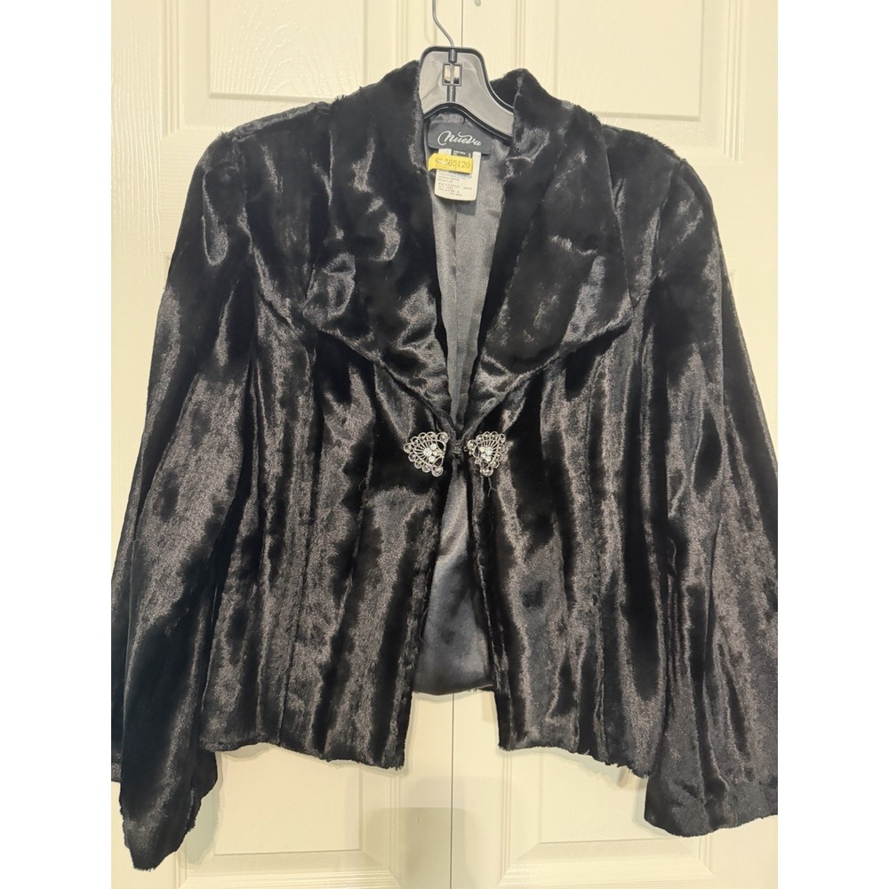Nueva Faux Fur Dress Jacket Rhinestone‎ Closure Size 6